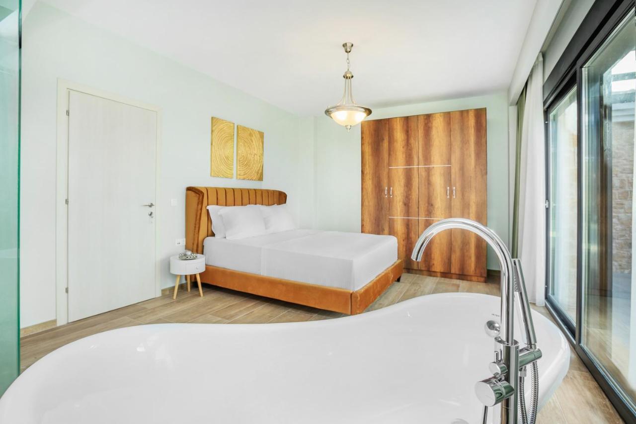 Epta Villas Luxury Redefined Ayía Paraskeví Exterior foto