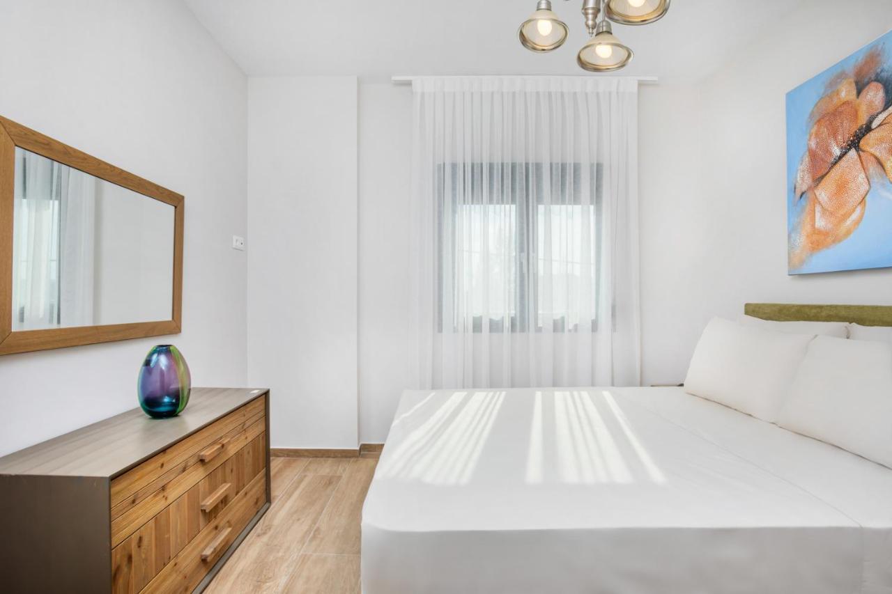 Epta Villas Luxury Redefined Ayía Paraskeví Exterior foto